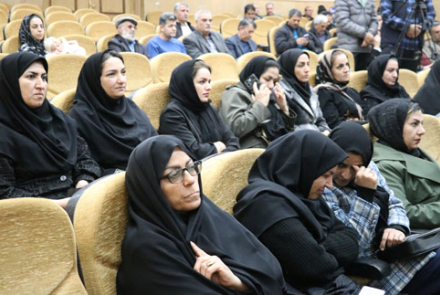 مراسم تجلیل از خیرین سلامت بیمارستان فاطمیه بادرود