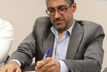 جلسه ریاست بیمارستان با مسئولان بخش ها