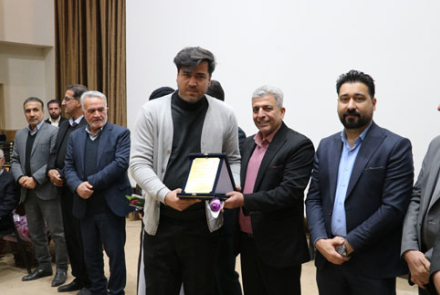 مراسم تجلیل از خیرین سلامت بیمارستان فاطمیه بادرود