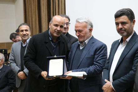 مراسم تجلیل از خیرین سلامت بیمارستان فاطمیه بادرود