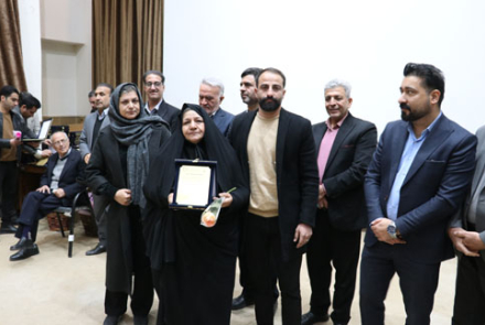 مراسم تجلیل از خیرین سلامت بیمارستان فاطمیه بادرود