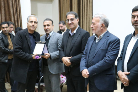 مراسم تجلیل از خیرین سلامت بیمارستان فاطمیه بادرود