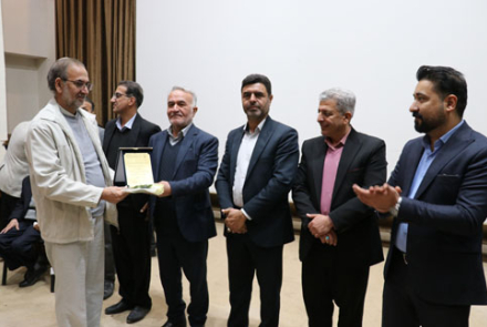 مراسم تجلیل از خیرین سلامت بیمارستان فاطمیه بادرود