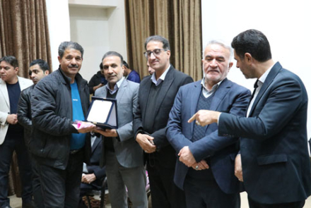 مراسم تجلیل از خیرین سلامت بیمارستان فاطمیه بادرود