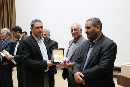 مراسم تجلیل از خیرین سلامت بیمارستان فاطمیه بادرود