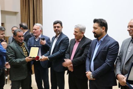 مراسم تجلیل از خیرین سلامت بیمارستان فاطمیه بادرود