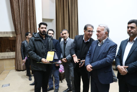 مراسم تجلیل از خیرین سلامت بیمارستان فاطمیه بادرود