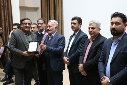 مراسم تجلیل از خیرین سلامت بیمارستان فاطمیه بادرود