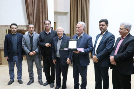 مراسم تجلیل از خیرین سلامت بیمارستان فاطمیه بادرود