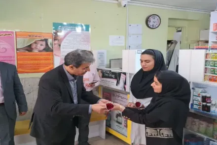 بازدید معاونین غذا و دارو و نظارت بر درمان 