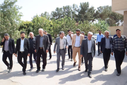 بازدید دکتر عبدلی نماینده مردم در مجلس شورای اسلامی از بیمارستان فاطمیه بادرود 