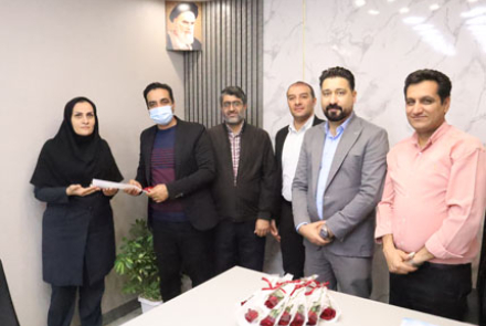  مراسم تقدیر از حسابداران بیمارستان فاطمیه بادرود 