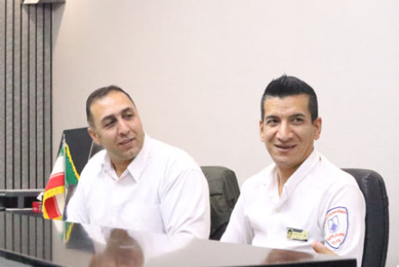 به مناسبت فرا رسیدن ٢٦ آذر روز حمل و نقل و رانندگان از همکاران واحد نقلیه بیمارستان فاطمیه بادرود تقدیر شد