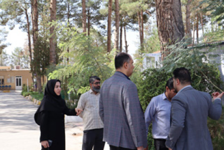 بازدید مدیر دفتر ریاست به همراه مدیر پرستاری دانشگاه علوم پزشکی اصفهان از بیمارستان فاطمیه بادرود