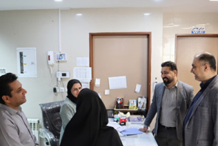 بازدید مدیر دفتر ریاست به همراه مدیر پرستاری دانشگاه علوم پزشکی اصفهان از بیمارستان فاطمیه بادرود