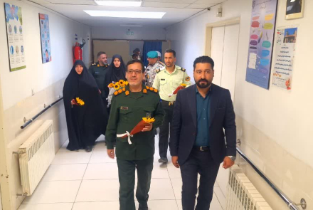 تجلیل از پرستاران بیمارستان فاطمیه بادرود توسط نیروی نظامی ، انتظامی و بسیجیان