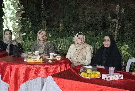 تجلیل از پرستاران بیمارستان بادرودونطنز در باغ دکتر محققی