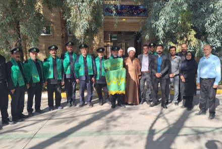 حضور خادمان به همراه پرچم متبرک بر بالین بیماران بیمارستان فاطمیه بادرود