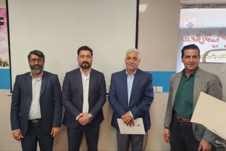 نشست صمیمی ریاست بیمارستان فاطمیه بادرود با خبرنگاران و فعالان فضای مجازی