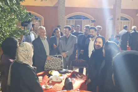 آیین تجلیل از پرستاران بیمارستان فاطمیه بادرود در سرای دکتر حسنعلی محققی برگزار شد.