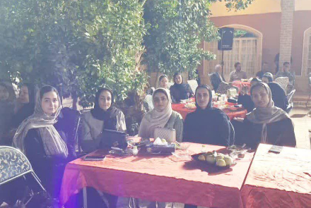 آیین تجلیل از پرستاران بیمارستان فاطمیه بادرود در سرای دکتر حسنعلی محققی برگزار شد.